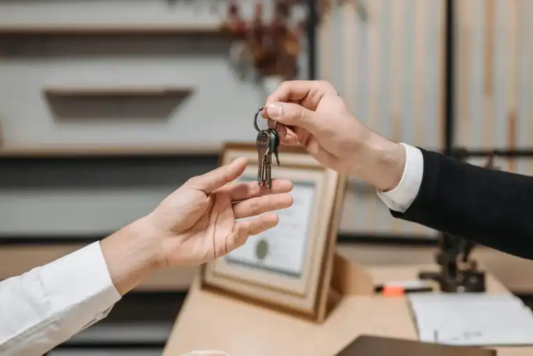 預售屋履約保證哪種最安全?5 大機制排行榜:價金返還 vs. 同業擔保